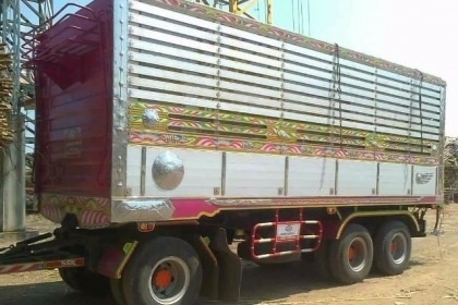 ISUZU DECA FXZ 360 HP EURO3 ปี 55 รถพ่วงแม่+ลูก กระบะดั๊มพ์เนียมคอกสูงเกษตรของอู่สมศักดิ์ชลบุรีสวยจัดทั้งแม่ทั้งลูก ลูก 3 เพลาดั๊มพ์ความยาวของกระบะ 7 เมตร ภายในสวยครบพร้อม CD MP3 GPS แอร์ พ.เพาเวอร์ ก.ไฟฟ้า ระบบเบรคทริ๊ปฟี้ ช่วงล่างแน่น ยางสภาพดีโดยรวมแม่