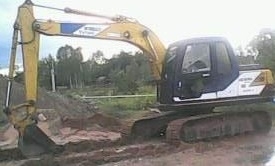 KOBELCO MARK III SK-100 เอกสารเล่มทะเบียนพร้อมจัดไฟแนนซ์ได้ราคาสูงครับ เครื่องเดิมปั๊มเดิมแห้งแรงดีไม่มีเยิ้ม ทำงานเร็วมากไม่มีโหลดเลย ภายในห้องเก๋งสวย แอร์เย็น ภายนอกบอดี้สวย บูมอาร์มสวย ช่วงล่างแน่นโซ่บูทใบแทรกหนาดีประมาณ 70\% พร้อมทำงานได้เลย ราคาต่อรอง