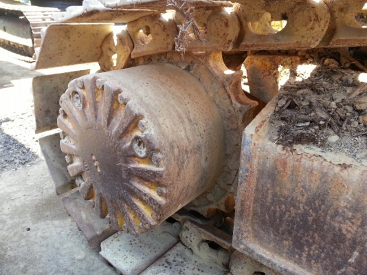 PC200-5-65620 ตอนนี้รถจอดที่(CSนวนคร)ครับ