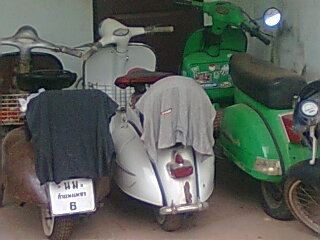 ขายเวสป้า64สนิม 30000สีขาว6437000 สปินวี59000 ทะเบียนโอน PX เหลียม30000อินวอย 0800268032 คับ