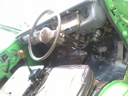 4 ล้อ แอ้ว เครื่อง85 เกียร์ สาย 2แถว ป้ายเหลืองครัดซีดีไม่ขึ้นโค้ดทะเบียนไม่ขาดเพลาลอย 95000 ราชบุรี