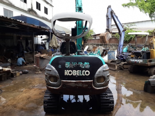 KOBELCO SK035 , KOMATSU PC30-7E- มือสองญี่ปุ่น