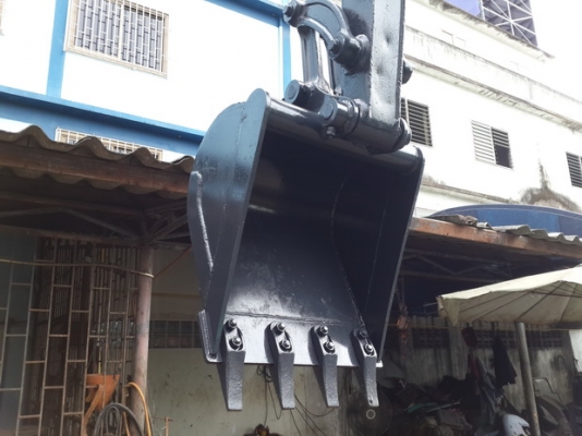 KOBELCO SK035 , KOMATSU PC30-7E- มือสองญี่ปุ่น