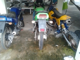 จอดไม่ได้ใช้ ขาย3คันรวด มี4  คันเก็บใว้คันเดียวลดลดอีกๆๆ