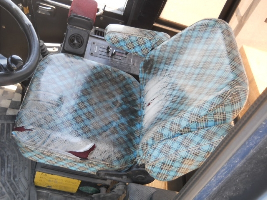 รถตักล้อยาง TCM 850-2-S16-00164  (เทียบเท่า WA300) สภาพสวย  นำเข้าจากญี่ปุ่น เพิ่งลงมาถึงไทย  สามารถดูรถได้ที่ C.S หลักสี่ โทร.081-373-0559