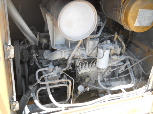 รถตักล้อยาง TCM 850-2-S16-00164  (เทียบเท่า WA300) สภาพสวย  นำเข้าจากญี่ปุ่น เพิ่งลงมาถึงไทย  สามารถดูรถได้ที่ C.S หลักสี่ โทร.081-373-0559