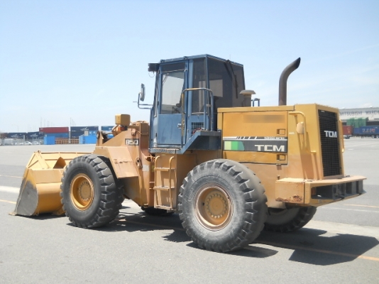 รถตักล้อยาง TCM 850-2-S16-00164  (เทียบเท่า WA300) สภาพสวย  นำเข้าจากญี่ปุ่น เพิ่งลงมาถึงไทย  สามารถดูรถได้ที่ C.S หลักสี่ โทร.081-373-0559