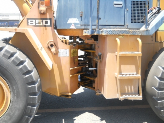 รถตักล้อยาง TCM 850-2-S16-00164  (เทียบเท่า WA300) สภาพสวย  นำเข้าจากญี่ปุ่น เพิ่งลงมาถึงไทย  สามารถดูรถได้ที่ C.S หลักสี่ โทร.081-373-0559