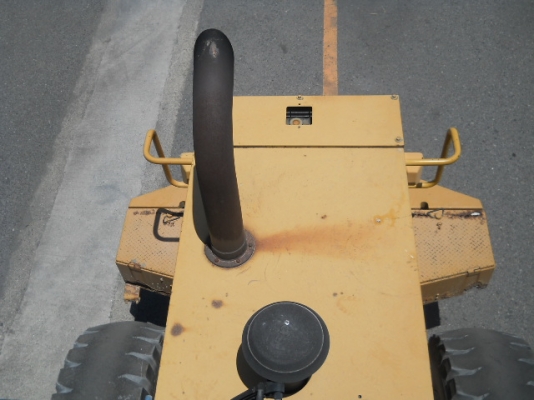 รถตักล้อยาง TCM 850-2-S16-00164  (เทียบเท่า WA300) สภาพสวย  นำเข้าจากญี่ปุ่น เพิ่งลงมาถึงไทย  สามารถดูรถได้ที่ C.S หลักสี่ โทร.081-373-0559