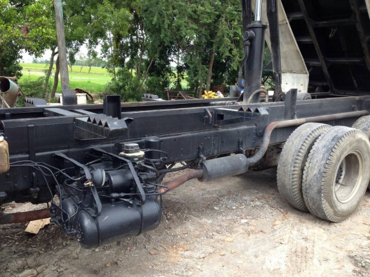 รถบรรทุก 10 ล้อ ดั้ม ยี่ห้อ ISUZU