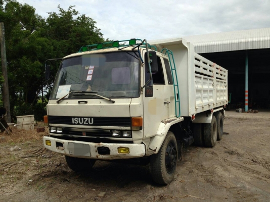 รถบรรทุก 10 ล้อ ดั้ม ยี่ห้อ ISUZU
