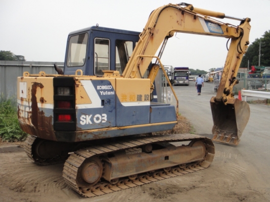 รถขุดดิน SK03-N2 หรือ SK60 มาร์ค ทรู  (มีลายน์ หัวเจาะ) สภาพสวย  ชั่วโมงใช้งานน้อย นำเข้าจากญี่ปุ่น เพิ่งมาถึงไทยเมื่อเร็ว ๆ นี้ โทร. 081-373-0559