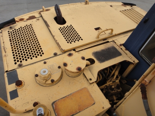 รถขุดดิน SK03-N2 หรือ SK60 มาร์ค ทรู  (มีลายน์ หัวเจาะ) สภาพสวย  ชั่วโมงใช้งานน้อย นำเข้าจากญี่ปุ่น เพิ่งมาถึงไทยเมื่อเร็ว ๆ นี้ โทร. 081-373-0559