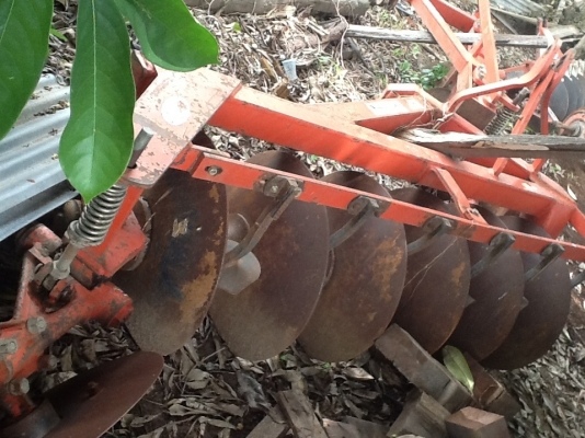 ผานพรวนตราช้าง จาก ไคเฮงหลี 6x26 ใบเต็มๆ สภาพดีมาก สวยๆดีๆเดิมๆเลยครับ