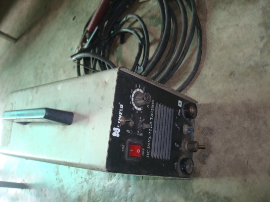 ขายตู้เชื่อมอาร์กอนและเชื่อมธูปได้ 4500 บาท