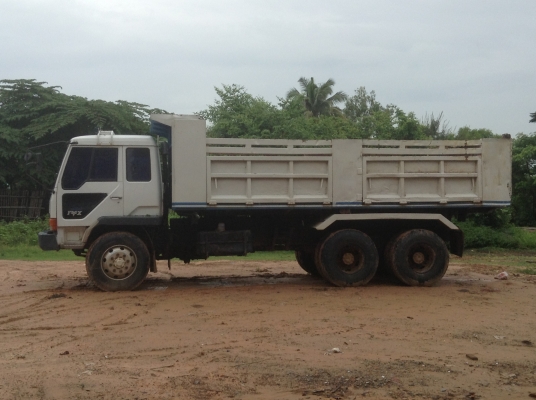 Mitsubishi fuso turbo527s. 10speed