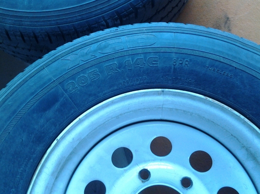 ล้อ กระทะผ่า6รู ขอบ14 ไม่เคยบด ยางไม่เคยแตก