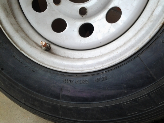 ล้อ กระทะผ่า6รู ขอบ14 ไม่เคยบด ยางไม่เคยแตก