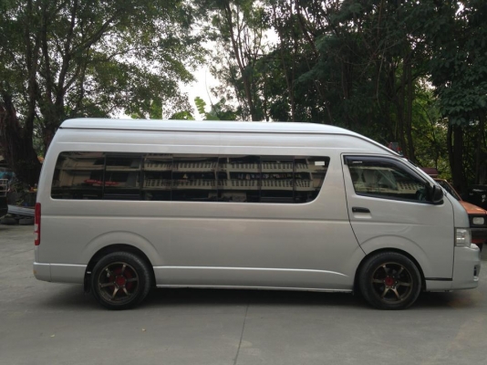 ขาย TOYOTA HIACE COMMUTER (รุ่นปี 2011) D4D 2.5 MT