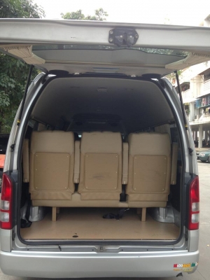 ขาย TOYOTA HIACE COMMUTER (รุ่นปี 2011) D4D 2.5 MT