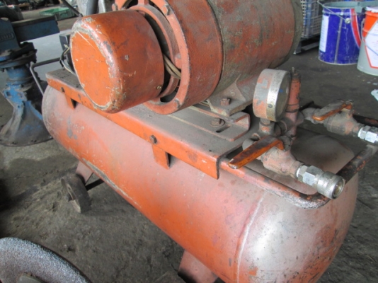 ปั๊มลม 1.5HP ปั๊มลม 1.5HP