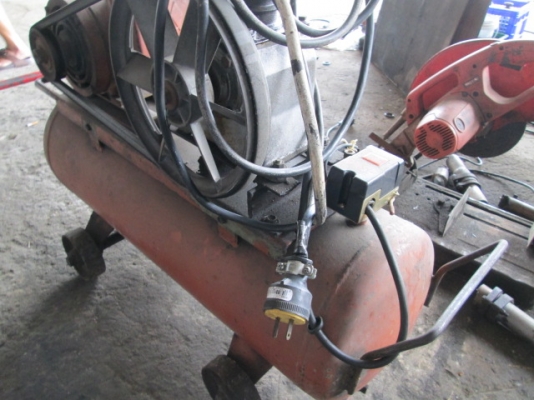 ปั๊มลม 1.5HP ปั๊มลม 1.5HP