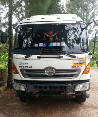 ขายรถ 10 ล้อ หัวลาก พร้อมหางพื้นเรียบ 3 เพลา Hino 260 Euro 3 ใช้ NGV ปี 54 รถสวยครับ