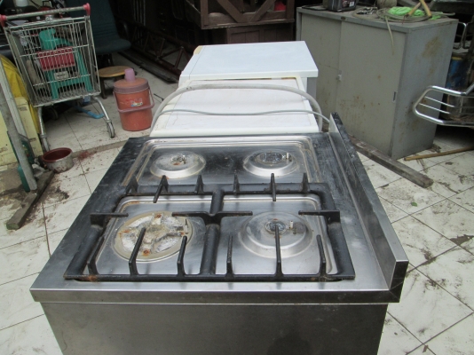 มาจากบ้านแถวดอนเมือง   น้ำท่วมครับ   3 ตู้ ขายกันแบบแฟร์ๆครับ