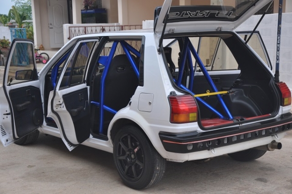 ขาย TOYOTA STARLET 1300 GT 4E-TURBO ดิส 4 ล้อ MAX15 แห้งๆ แรงๆ สีสวยพร้อมใช้งาน