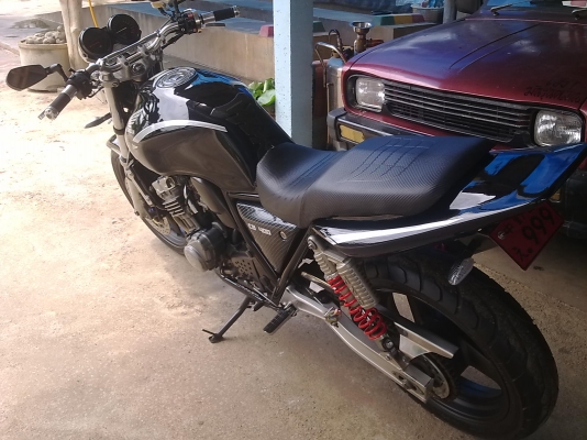 ขาย/แลก cb 400 สภาพแต่ง ขาย/แลก cb 400 สภาพแต่ง