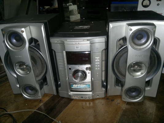 ขายเครื่องเสียงในบ้านsony กำลังขับแรงดี
