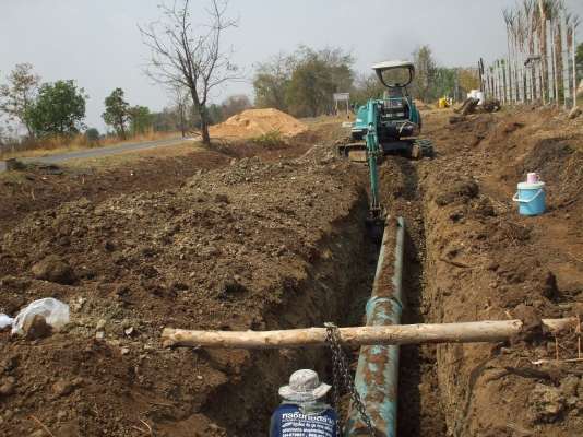 ขายยกชุด 3 คัน แบคโฮ 2 คัน เทเลอร์ 1 คัน หัวแย๊ก 1 ชุด บุ้งกี๋ ขนาด30 ซม.2ใบ บุ้งกี๋ขนาด 50ซม 2ใบ บุ้งกี๋ขนาด 80 ซม 2ใบ