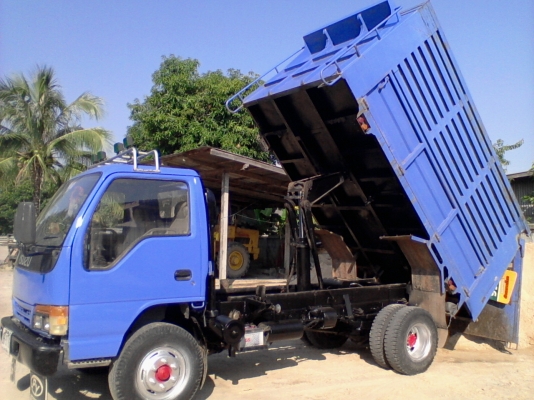 ขายด่วนๆๆๆๆ NPR 120 HP ฝาขาว ดั้ม 6 ตัน เกียร์ร็อกเสื้อลาย ช่วงล่างใหญ่ เครื่องดี ยางดี คลัทซีสวย ต่อรองได้ครับ