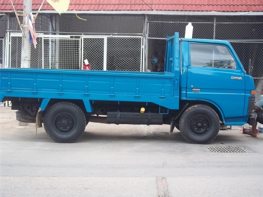 Toyota Dyna 4 ล้อ Toyota Dyna 4 ล้อ