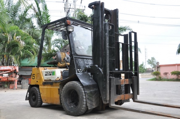 ขายFORKLIFT TCM FG20เสาสูง งาสไลด์ ล้อคู่ สภาพสวยเดิมจากญี่ปุ่นยังไม่เคยใช้งานในไทย 135,000เท่านั้น!!
