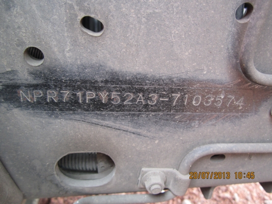 NPR-หัวการ์ตูน130โบแรง-รถห้าง NPR-หัวการ์ตูน130โบแรง-รถห้าง