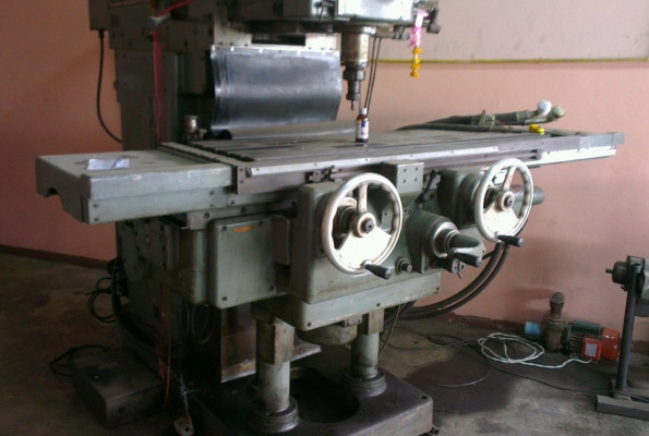 Sell> มิลลิ่ง MAKINO เบอร์ใหญ่ ราคาถูก สูงประมาณ 2 เมตร ออโต้ ลิเนียร์ครบ เครื่องสมบูรณ์มากครับ นครปฐม