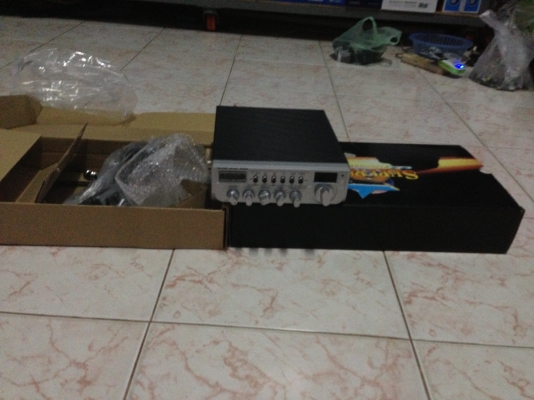 ขายวิทยุมดดำ SUPERSTAR  27MHz  ไฟเขียว