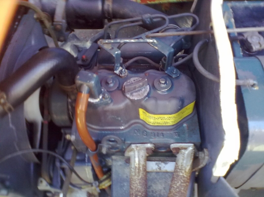 ขายรถไถเล็ก Kubota รุ่น B7000 4x4WD เก่านอกไม่เคยใช้งานในไทย