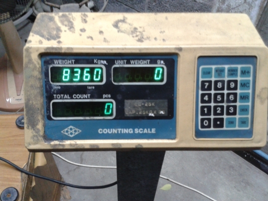 เครื่องชั่งดิจิตอล  แบบตั่งพื้น 25 กิโลกรัม