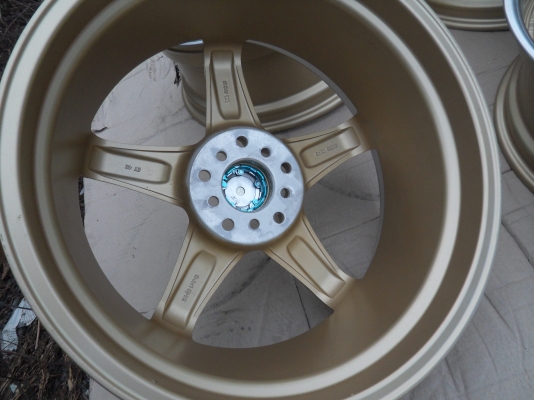 ขายแม็กใหม่ขอบ18 8นิ้ว 5รู100,114 สวยๆจำนวน 4 วง ยังไม่เคยใช้