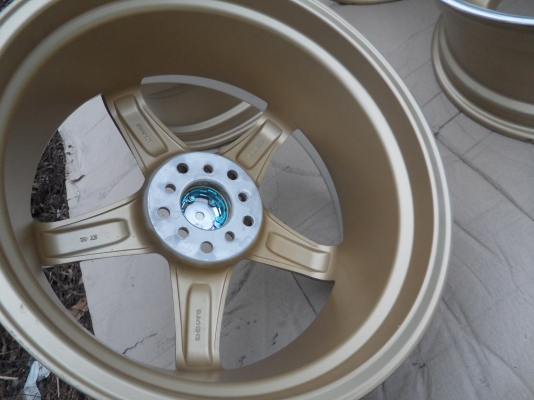 ขายแม็กใหม่ขอบ18 8นิ้ว 5รู100,114 สวยๆจำนวน 4 วง ยังไม่เคยใช้