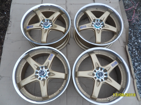 ขายแม็กใหม่ขอบ18 8นิ้ว 5รู100,114 สวยๆจำนวน 4 วง ยังไม่เคยใช้