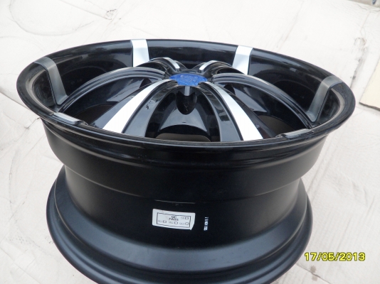 ขายแม็กใหม่LENSO 6รู139.7 ขอบ17 8นิ้ว จำนวน 4 วง ยังไม่เคยใช้