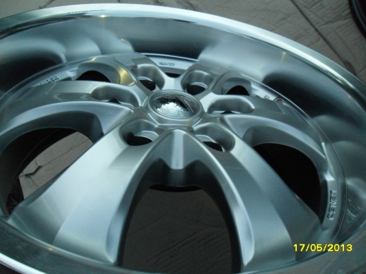 ขายแม็กใหม่LENSO 6รู139.7 ขอบ17 8นิ้วหน้าตื้นหลังลึก จำนวน 4 วง ยังไม่เคยใช้