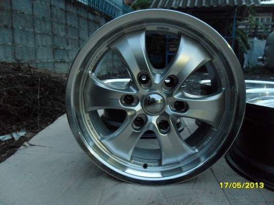 ขายแม็กใหม่LENSO 6รู139.7 ขอบ17 8นิ้วหน้าตื้นหลังลึก จำนวน 4 วง ยังไม่เคยใช้