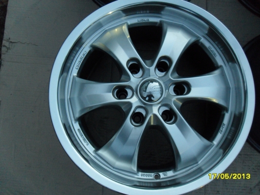 ขายแม็กใหม่LENSO 6รู139.7 ขอบ17 8นิ้วหน้าตื้นหลังลึก จำนวน 4 วง ยังไม่เคยใช้