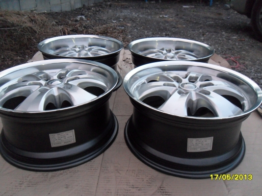 ขายแม็กใหม่LENSO 6รู139.7 ขอบ17 8นิ้วหน้าตื้นหลังลึก จำนวน 4 วง ยังไม่เคยใช้