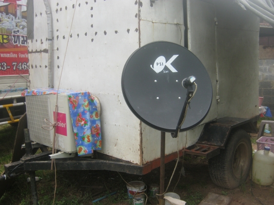 ฃายด่วนตู้นอนเคลื่อนที่มีครบทุกอย่าง,แอร์,ทีวี,จานดาวเทียมไปทุกที่นอนปลอดภัยต่อไฟใส่ใช้ไดเลย