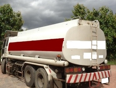 ISUZU ROCKY 10ล้อ (2 เพลา) เครื่อง 175HP (6BG1) เบรกจิ๊ฟฟี่ ยางดี 10 เส้น ซัซซี่สวย แอร์เย็น ถังน้ำมัน 15000 ลิตร (โหลดล่าง) ขาย 890,000